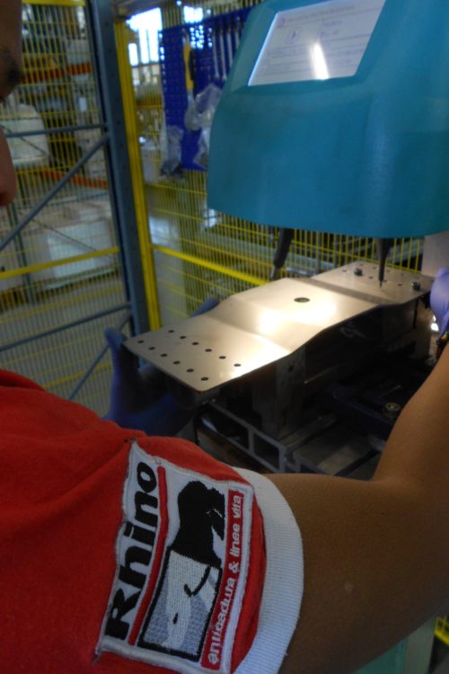 FOTO RHINO MAG 4 004 FOTO RHINO MAG 4 004